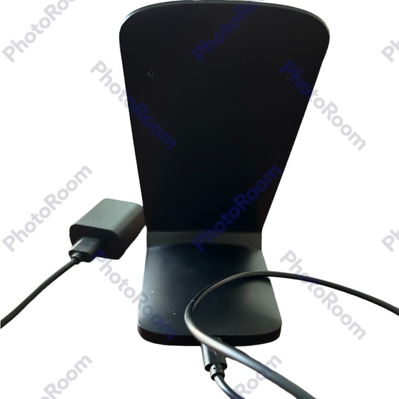 Nanami Fast Charging Stand - Picture 4 of 5